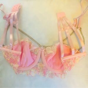 Pink Frosting bra with chain and embroidered flowers